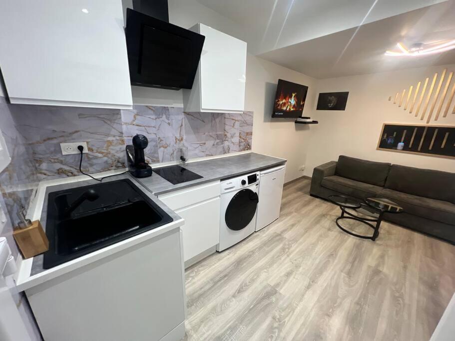 Maison Appartement Triplex Avec Jacuzzi Et Sauna Saint-Etienne  Exterior photo