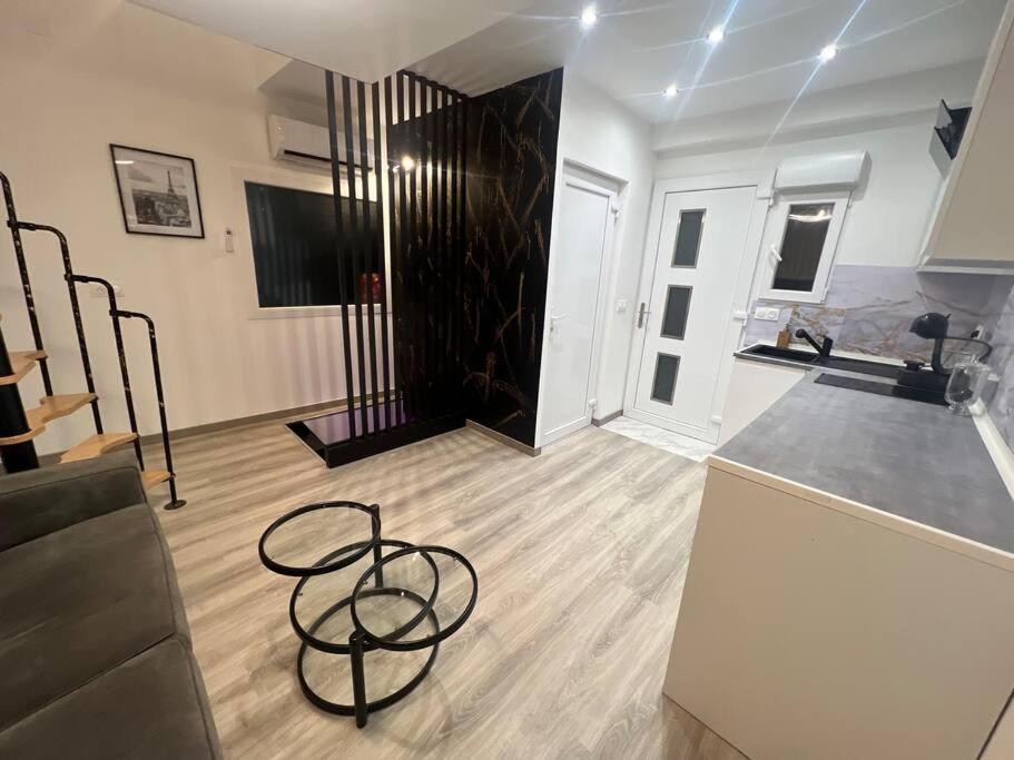 Maison Appartement Triplex Avec Jacuzzi Et Sauna Saint-Etienne  Exterior photo